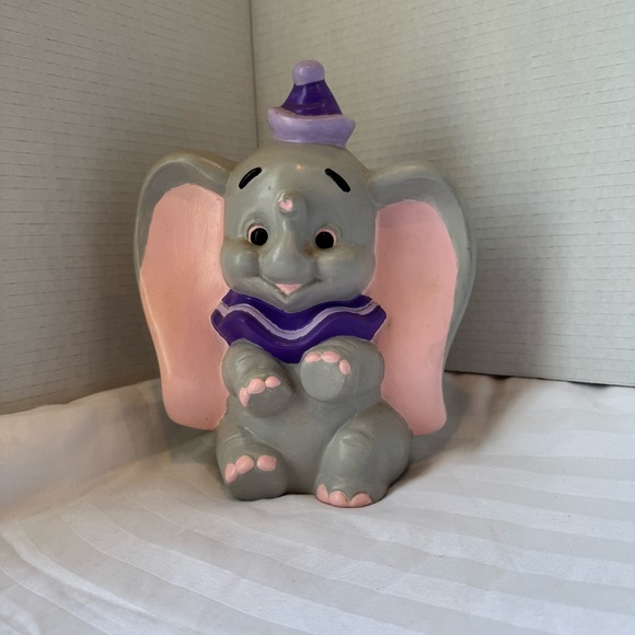 Vintage Dumbo Elephant Ceramic Figure from Walt Disney Productions - Picture 5 of 8